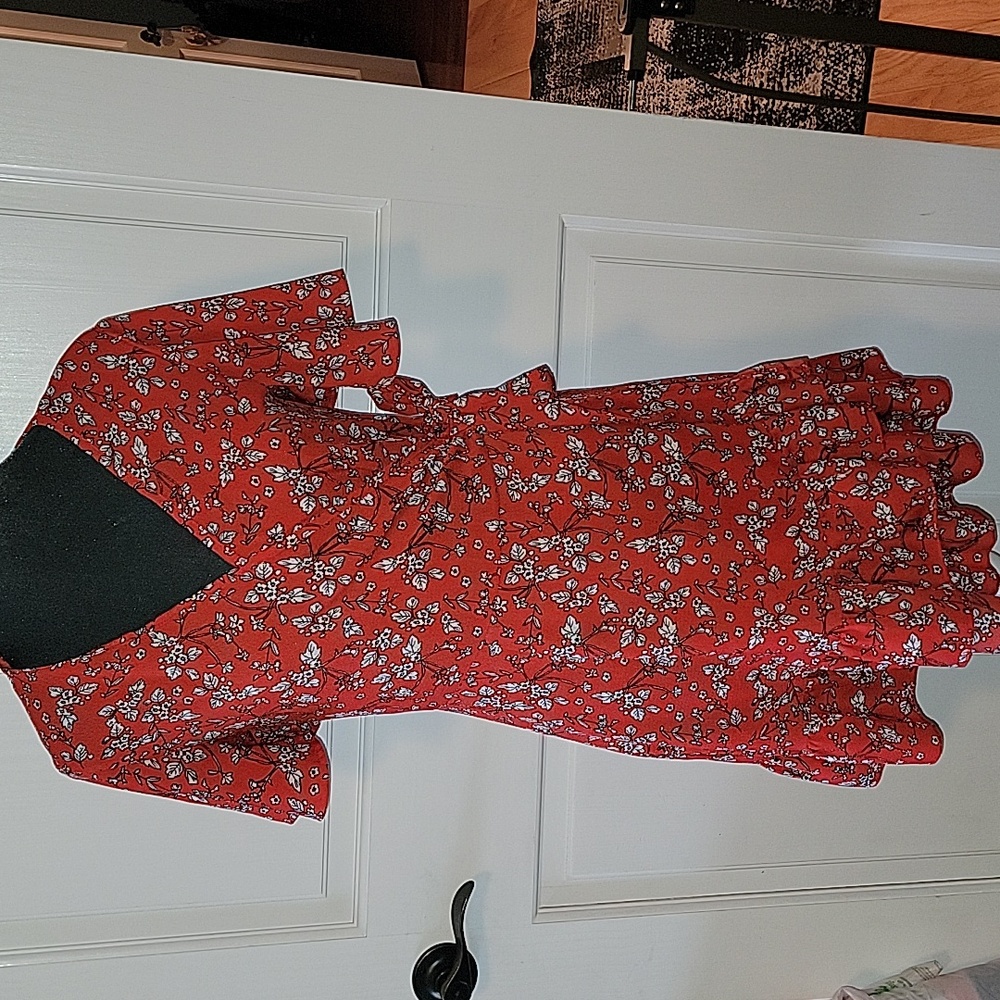 Floral Red Wrap Dress Small - Picture 2 of 5